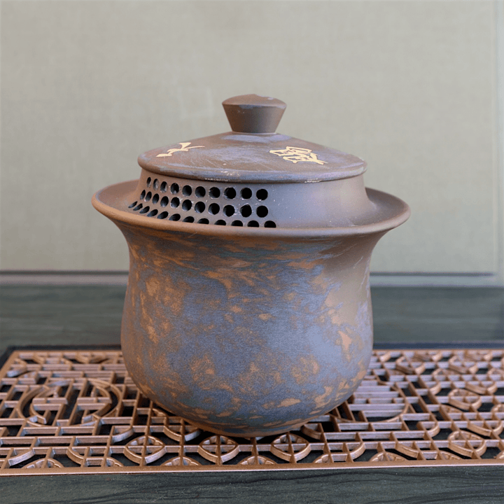 "Etched Script" Jianshui Handmade Easy Gaiwan - Tea and Whisk