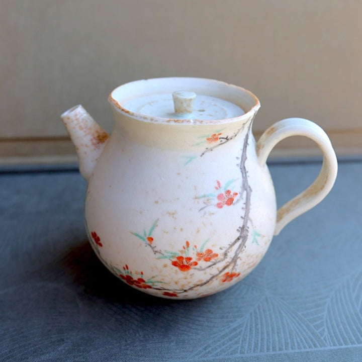 Hand - Painted Blossoming Jingdezhen Teapots - Tea and Whisk