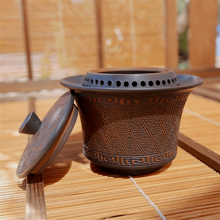 Jianshui “Celestial Edge” Handmade Easy Gaiwan - Tea and Whisk