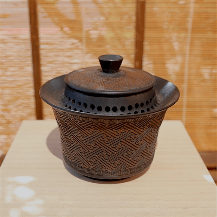 Jianshui “Celestial Edge” Handmade Easy Gaiwan - Tea and Whisk