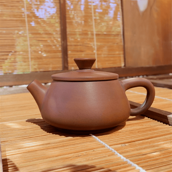 Jianshui “Stone Dipper” Handmade Teapot - Tea and Whisk