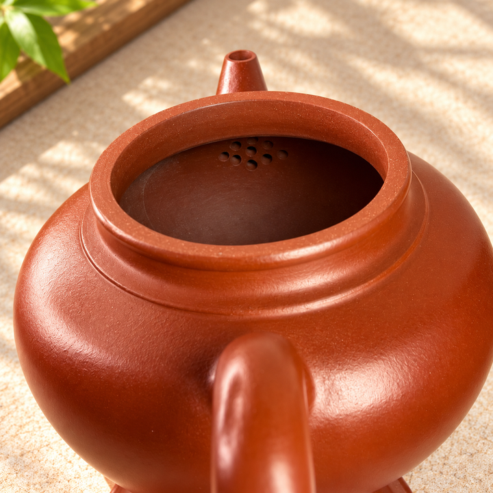 Imperial Crimson – Handmade Yixing Dahongpao Zhuni Shuiping Teapot | 150ml