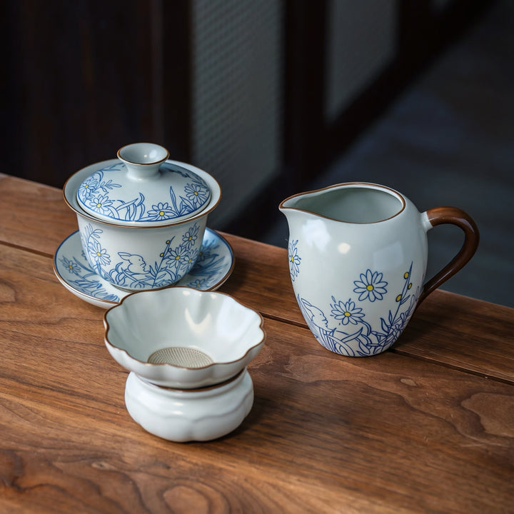Hand-Painted Garden Rabbits Ru Kiln Gaiwan Set