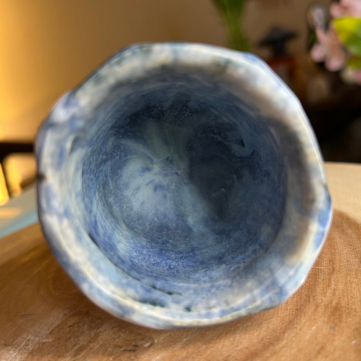 Jingdezhen Wood-Fired 
Blue&White Flowing Glazed Teacups Collection