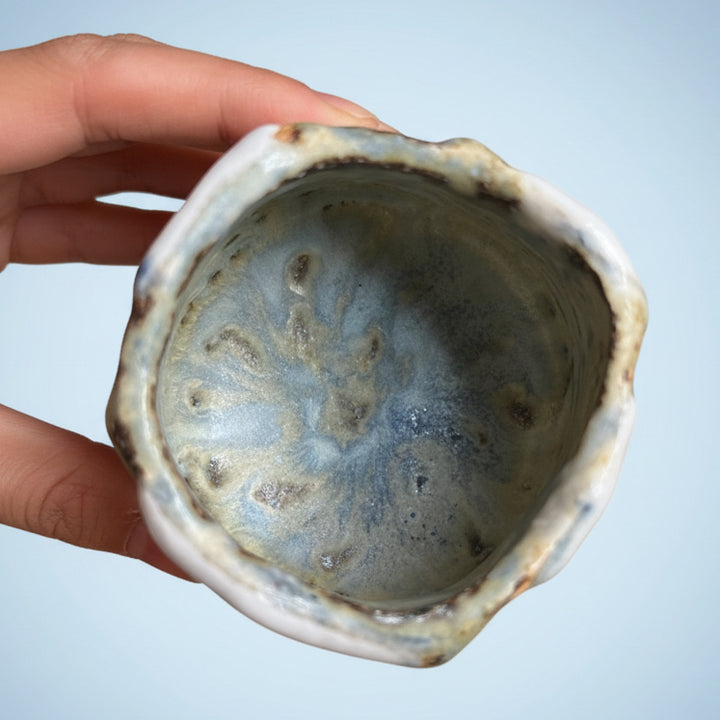 Jingdezhen Wood-Fired 
Blue&White Flowing Glazed Teacups Collection
