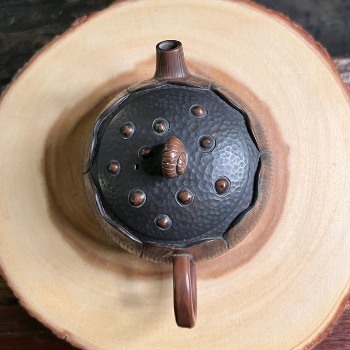 Ancient Lotus Heart - Jianshui Master Handcrafted Teapot - Tea and Whisk