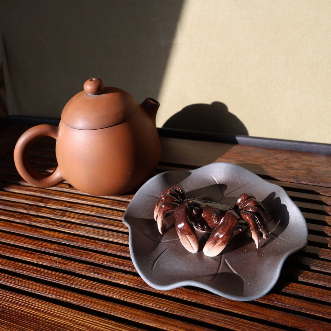 Color - Changing Crab Teapet - Tea and Whisk