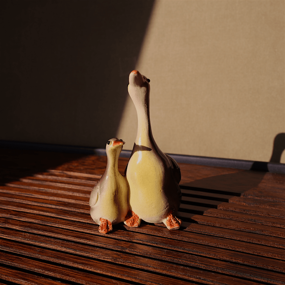 Color - Changing Pair Of Geese Teapet - Tea and Whisk