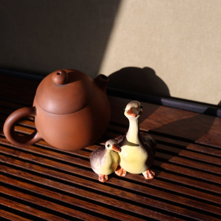 Color - Changing Pair Of Geese Teapet - Tea and Whisk