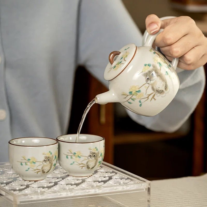 Cute Kitty Porcelain Teapot with 2 Cups Set - Tea and Whisk