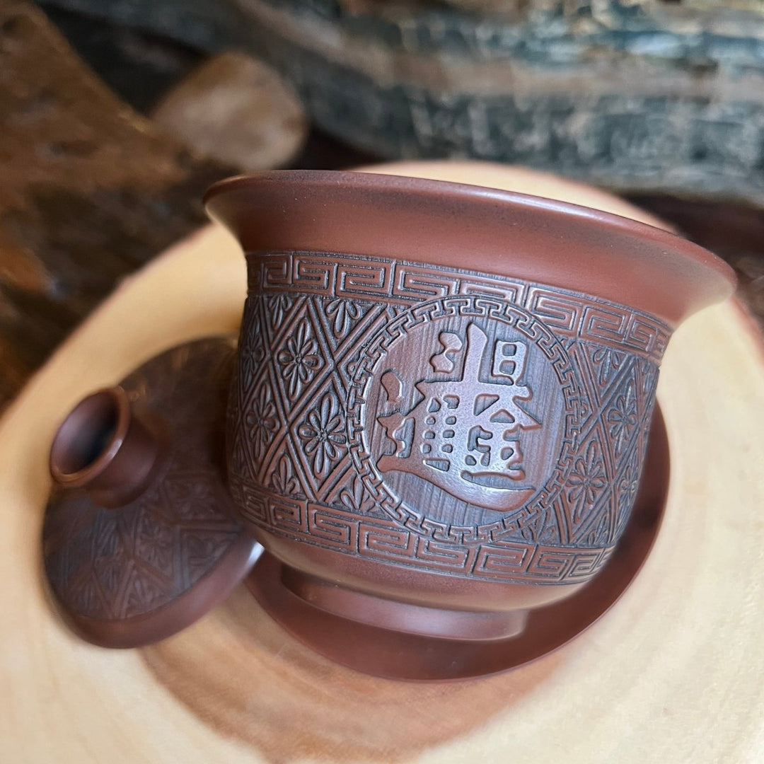 Dynasty Emblem - Jianshui Handcrafted Traditional Gaiwan - Tea and Whisk