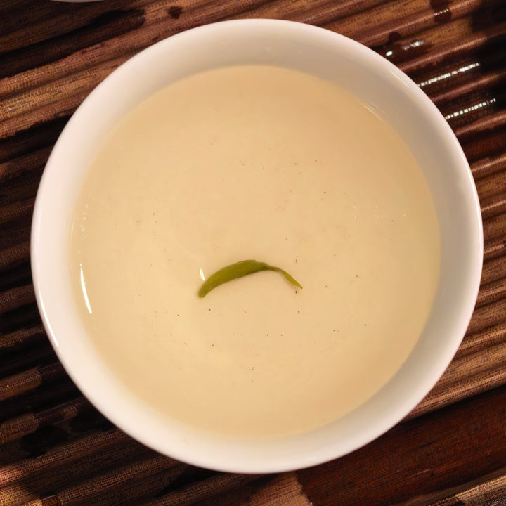 Early Harvest Mengding Ganlu Premium Green Tea - Tea and Whisk