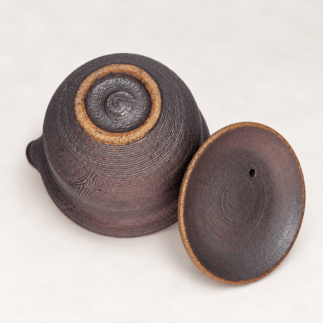 Earth & Celadon -Japanese Handmade Shigaraki-yaki Hohin Shiboridashi - Tea and Whisk