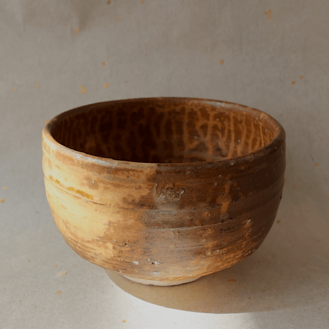 "Fine Earth" Handcrafted Shigaraki Matcha Bowl - Tea and Whisk