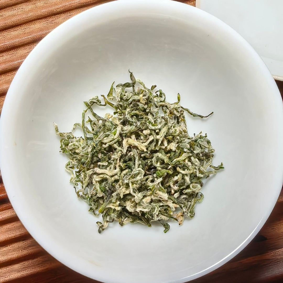 First - Pick High Mountain Clouds & Mist Green Tea - Tea and Whisk