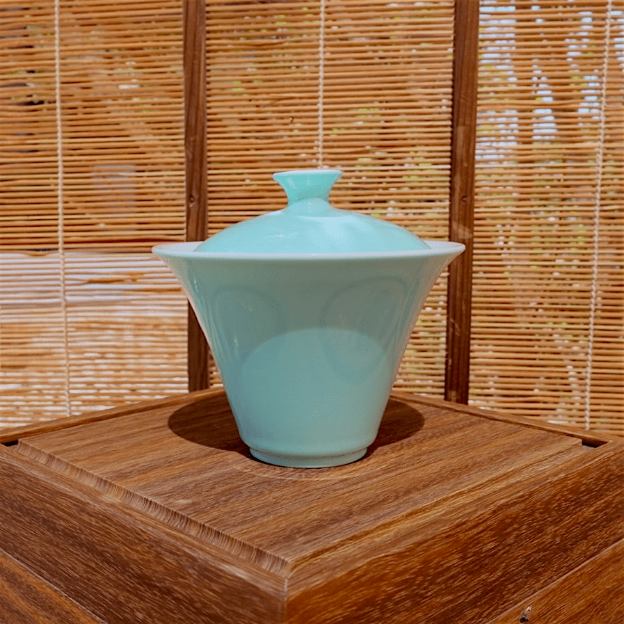 "Flared Lily" Jingdezhen Jade Porcelain Gaiwan - Tea and Whisk
