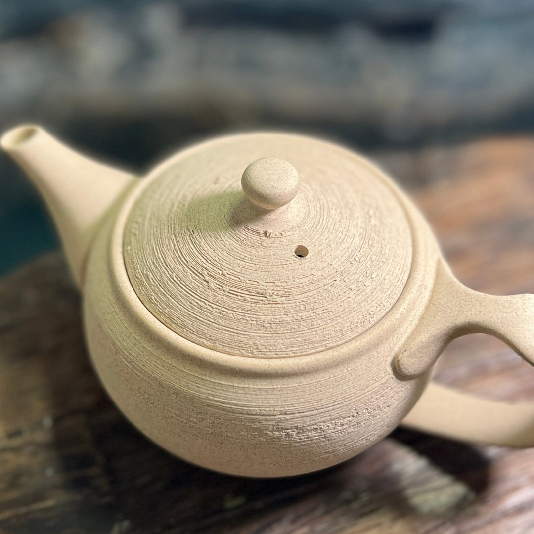 FREE GIFT | Handmade Japanese Kyusu - Beige Tokoname Teapot - Tea and Whisk