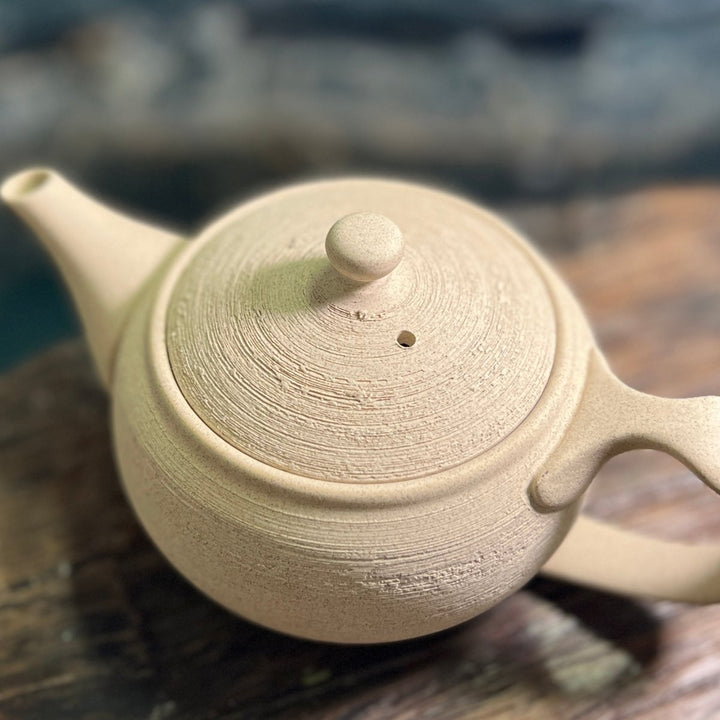 Handmade Japanese Kyusu - Beige Tokoname Teapot - Tea and Whisk