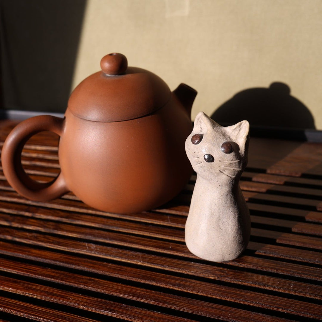 Handmade Rustic Cat Teapet - Tea and Whisk