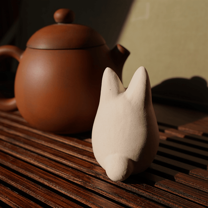 Handmade Spirit Rabbit Teapet - Tea and Whisk