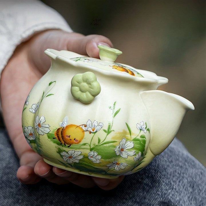 Honeybee Blossom Travel Tea Set - Tea and Whisk