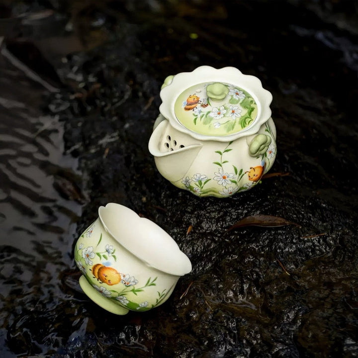 Honeybee Blossom Travel Tea Set - Tea and Whisk