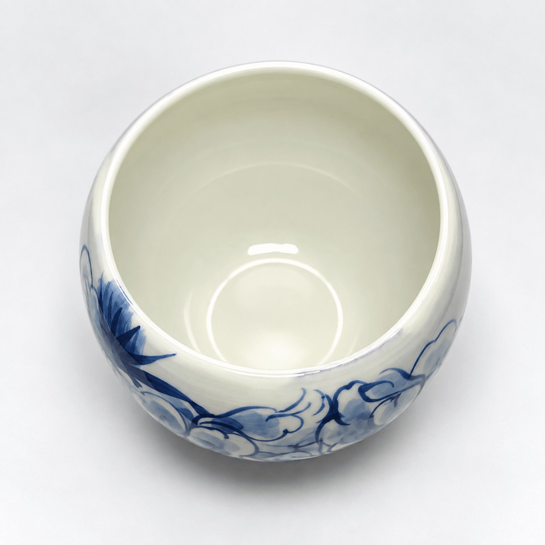 Japanese Handcrafted Arita-yaki Qinghua Porcelain Large Teacup 235ml - Tea and Whisk