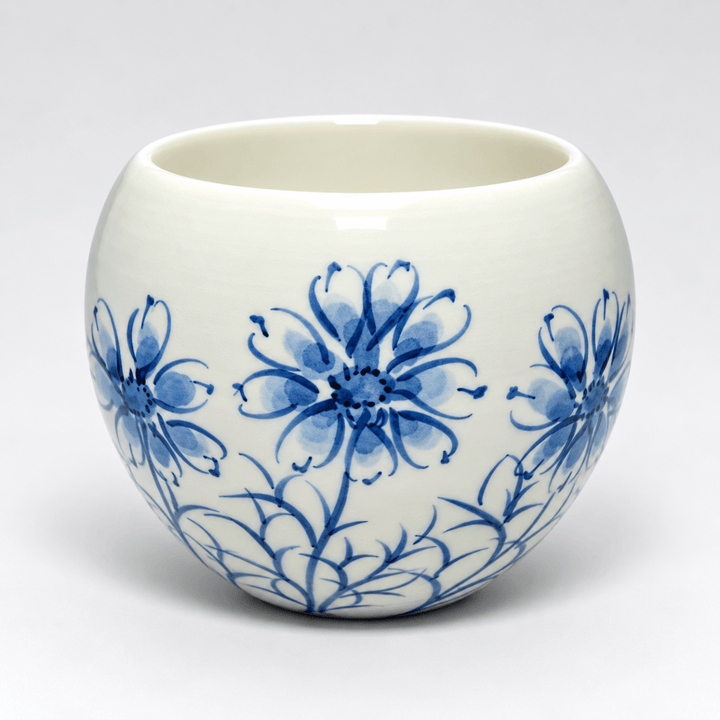 Japanese Handcrafted Arita-yaki Qinghua Porcelain Large Teacup 235ml - Tea and Whisk