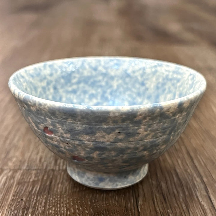 Japanese Handmade Porcelain Teacup - Soyokaze - Tea and Whisk