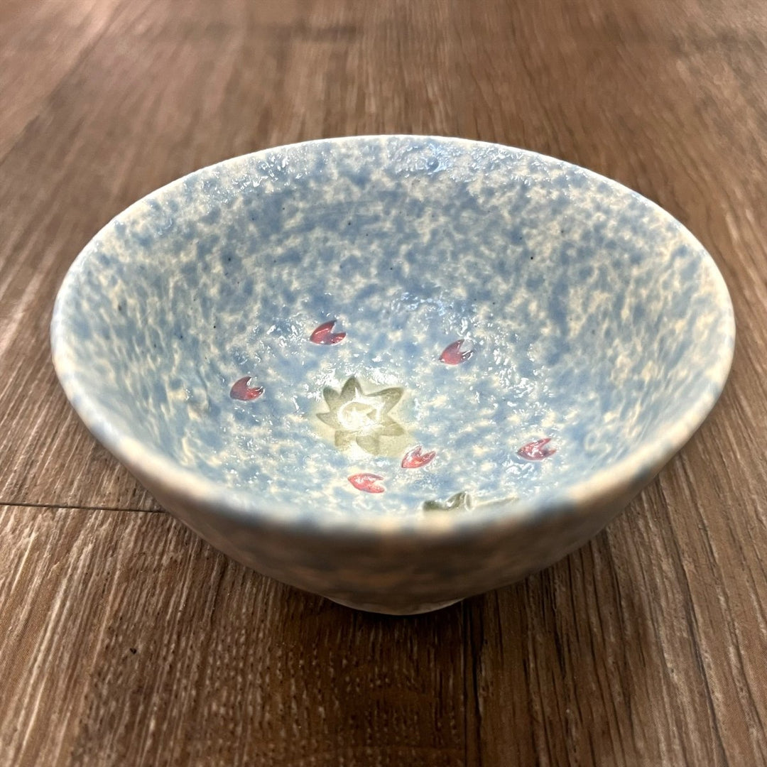 Japanese Handmade Porcelain Teacup - Soyokaze - Tea and Whisk