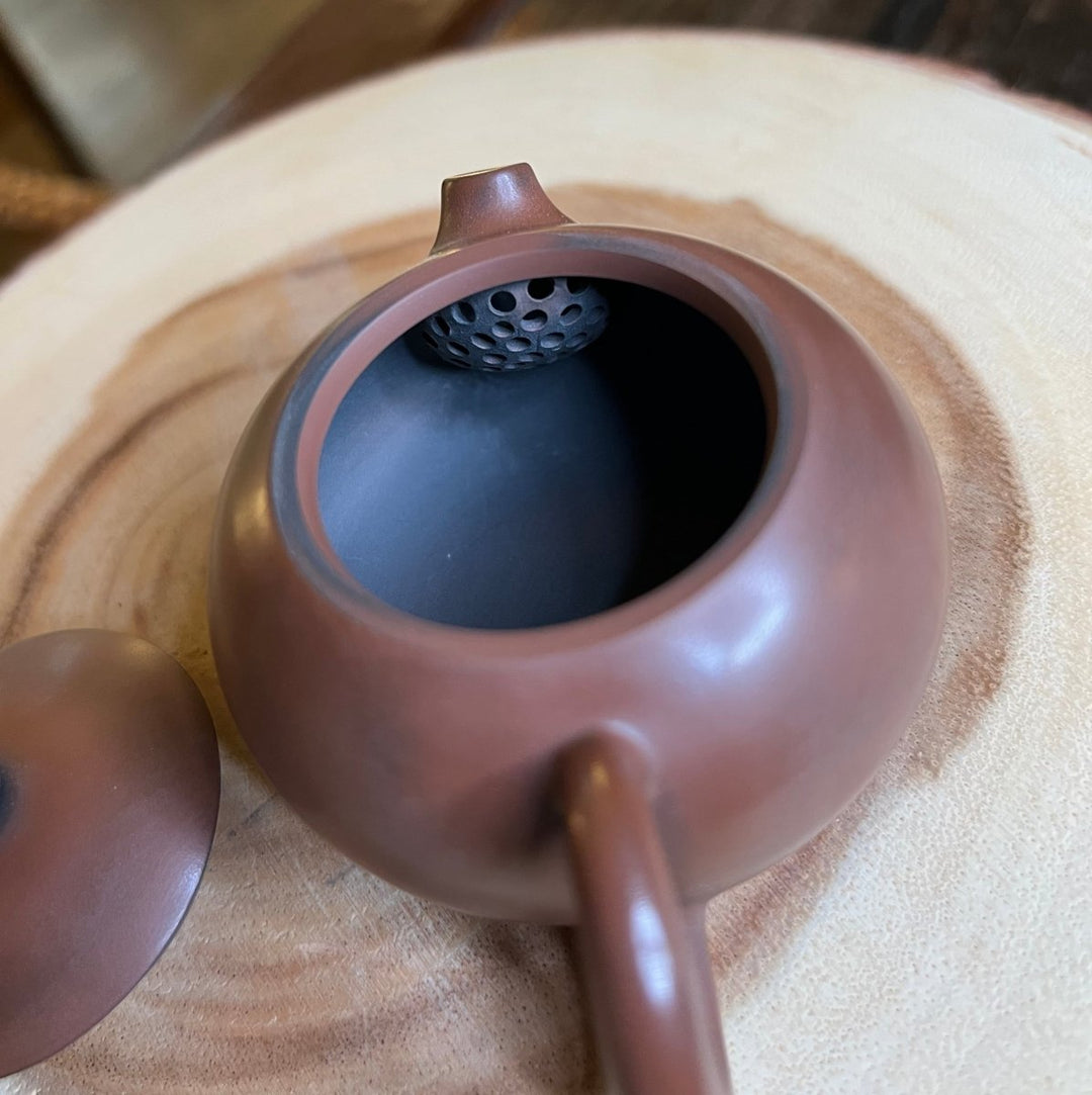 Jianshui “Xi Shi” Handmade Small Solo Teapot - Tea and Whisk