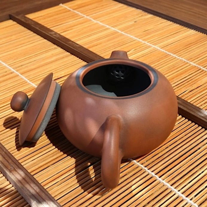 Jianshui “Xi Shi” Handmade Small Solo Teapot – Tea and Whisk