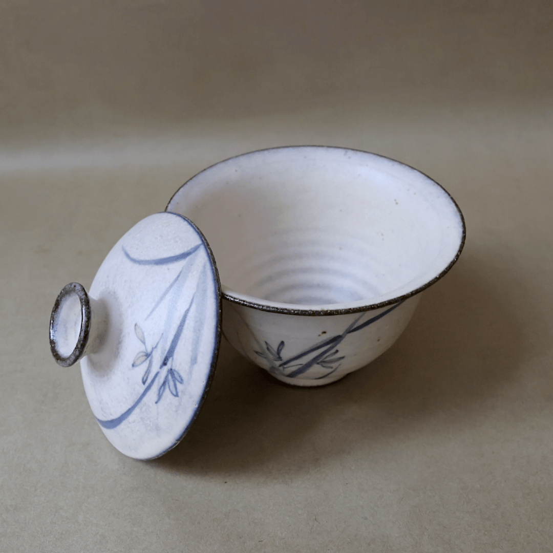 Jingdezhen Hand - Painted "Brush & Ink" Qinghua Gaiwan - Tea and Whisk