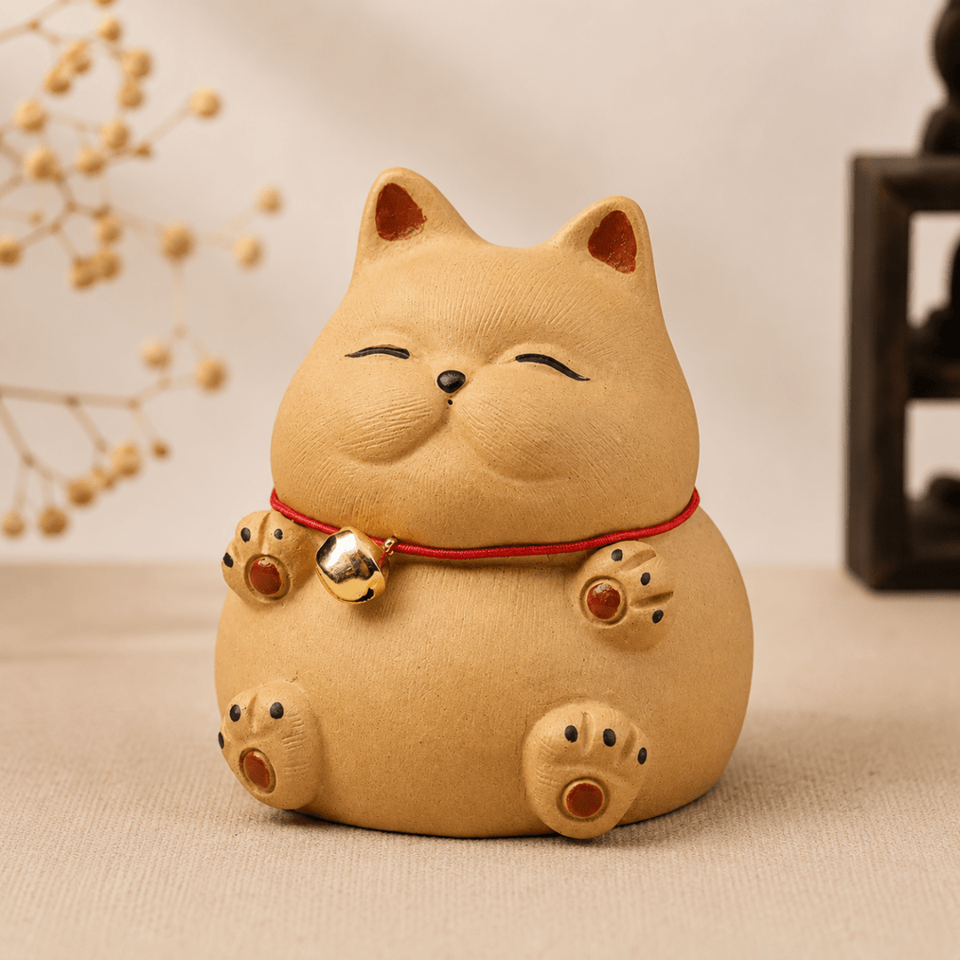 Lucky Cat –Handmade Clay Tea Pet - Tea and Whisk