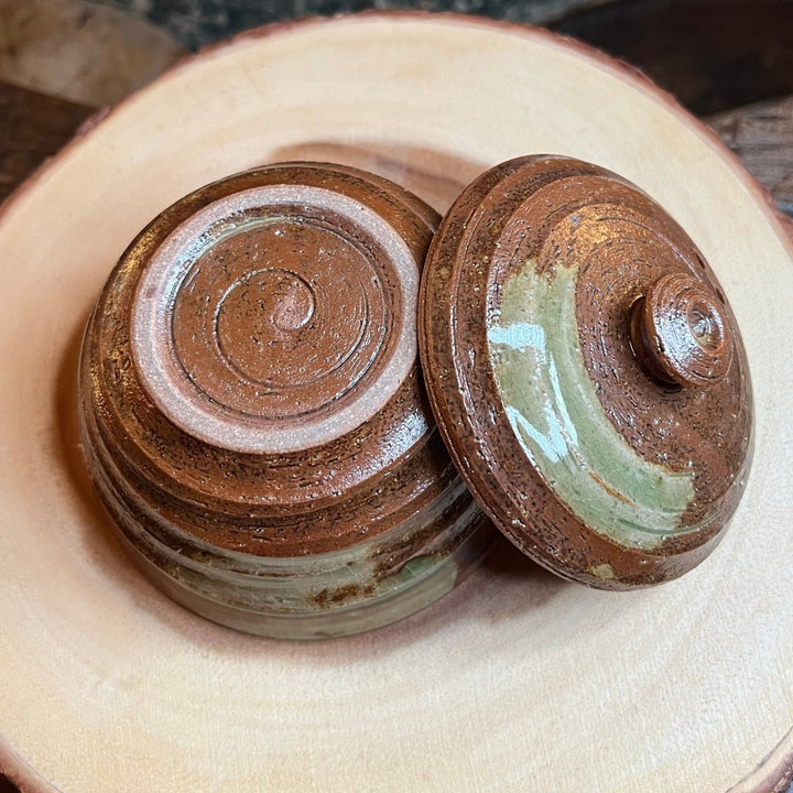 Orihime - Japanese Handmade Shigayaki Hobin Shiboridashi - Tea and Whisk