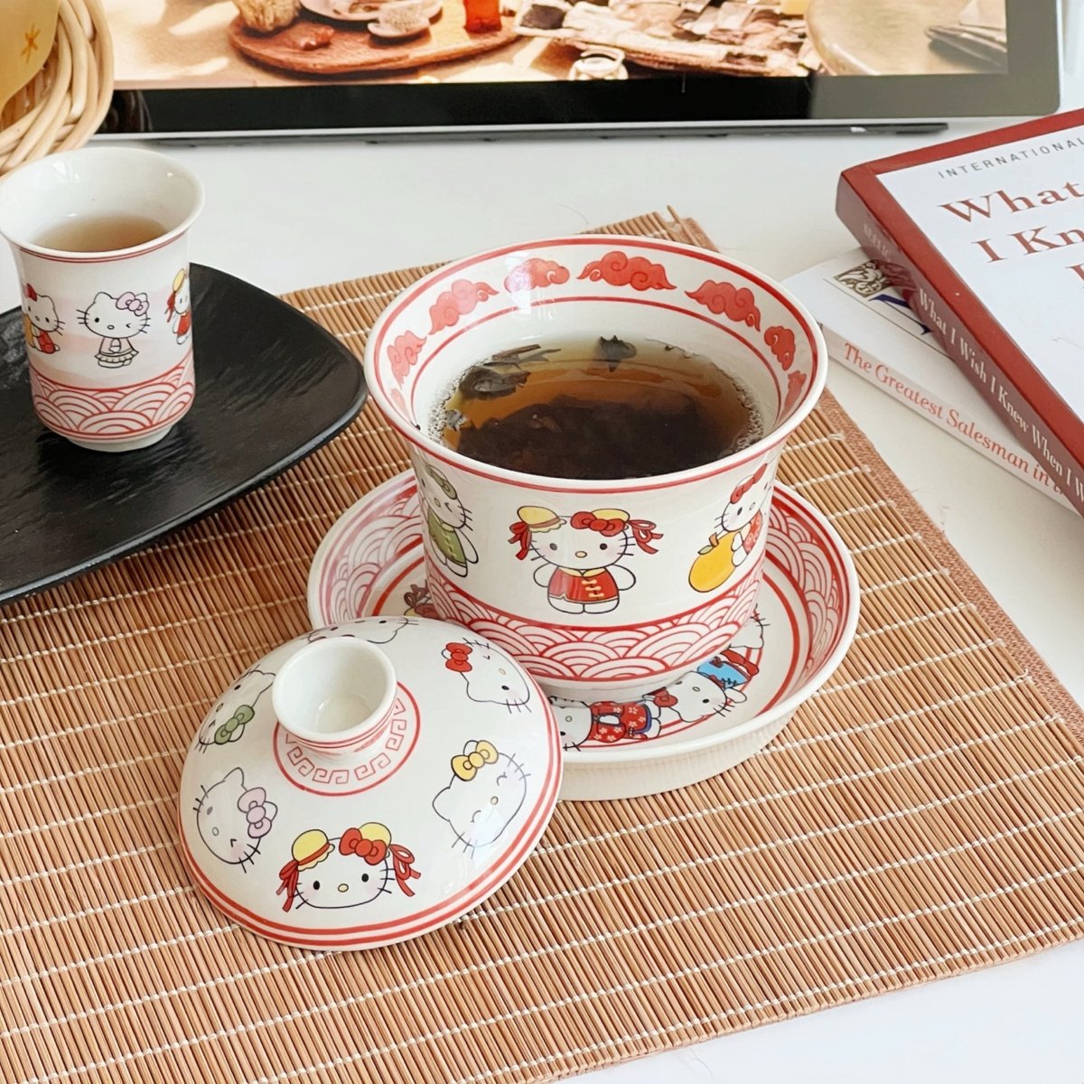 HELLO KITTY アルガンディープモイストセット Playful Cartoon-style Gaiwan and Teacup Collection (Limited