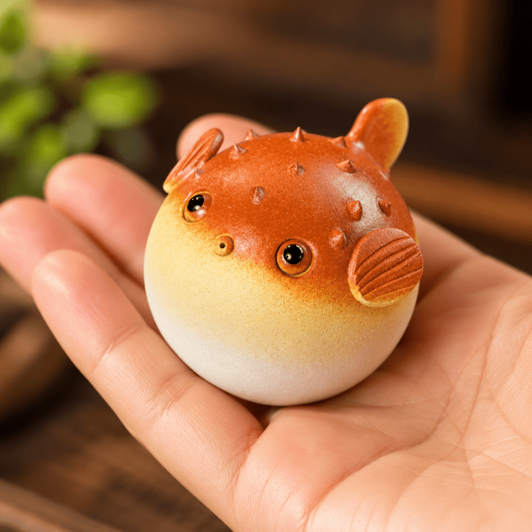 Puffy Fortune -Handmade Yixing Clay Teapet - Tea and Whisk