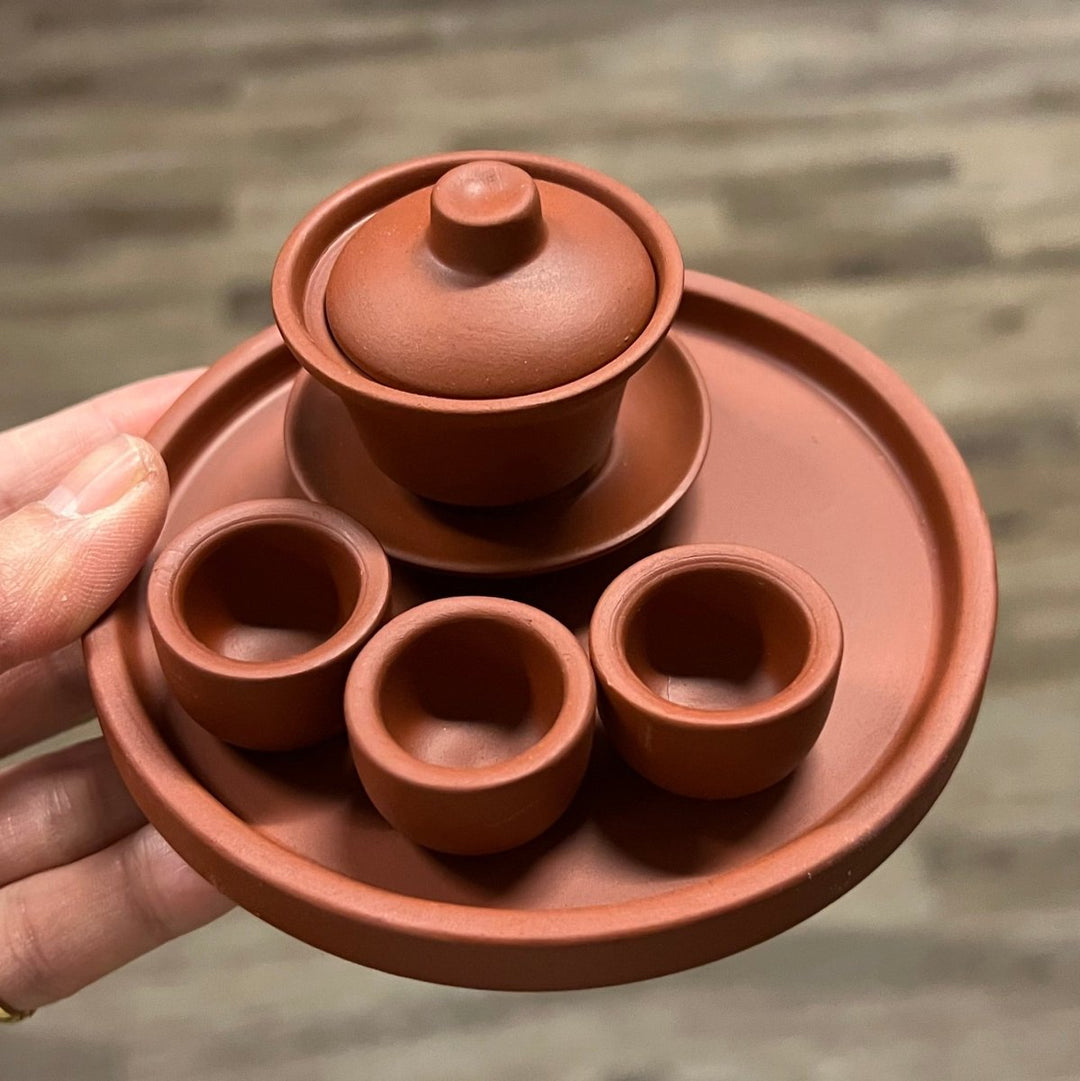 Tea Pet - Mini Red Clay Gaiwan Set for Fun - Tea and Whisk