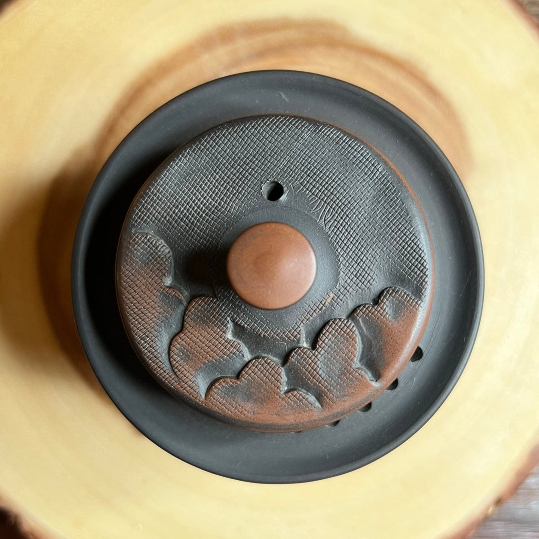 Veil of Ember Clouds - Jianshui Handmade Easy Gaiwan - Tea and Whisk