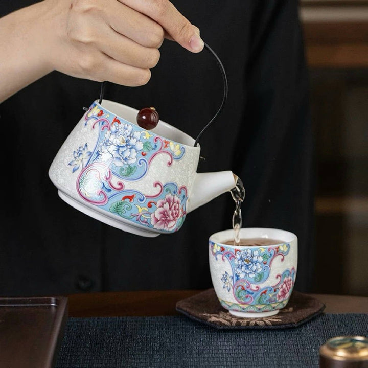 Vertical Handle Teapot Set of 3 - Tea and Whisk