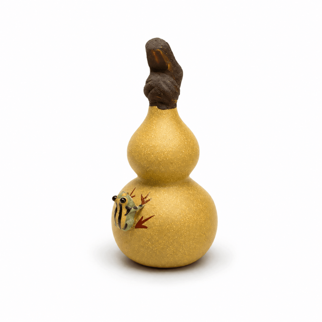 Water Spraying Clay Teapet Collection - Tea and Whisk