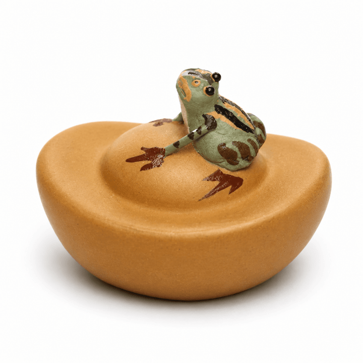 Water Spraying Clay Teapet Collection - Tea and Whisk