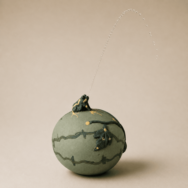 Water Spraying Clay Teapet Collection - Tea and Whisk