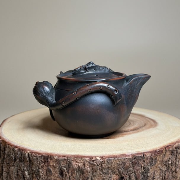 Whispering Lotus Pond - Jianshui Handmade Easy Gaiwan - Tea and Whisk