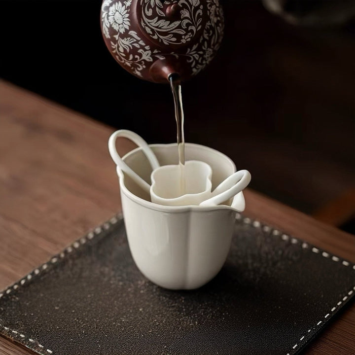 White Lotus Porcelain Gongfu Tea Strainer - Tea and Whisk