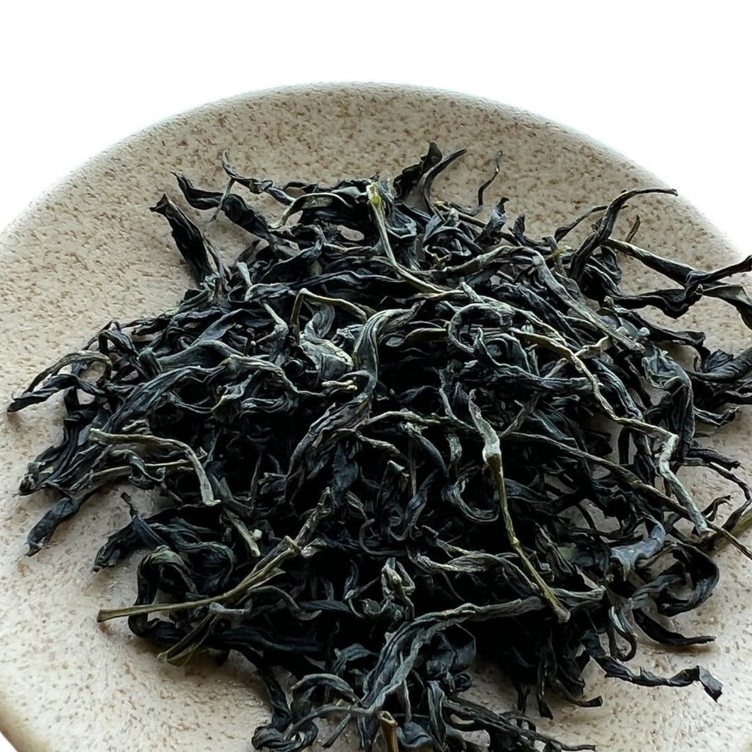 Yame Organic Single - Cultivar Koshun Oolong - Tea and Whisk