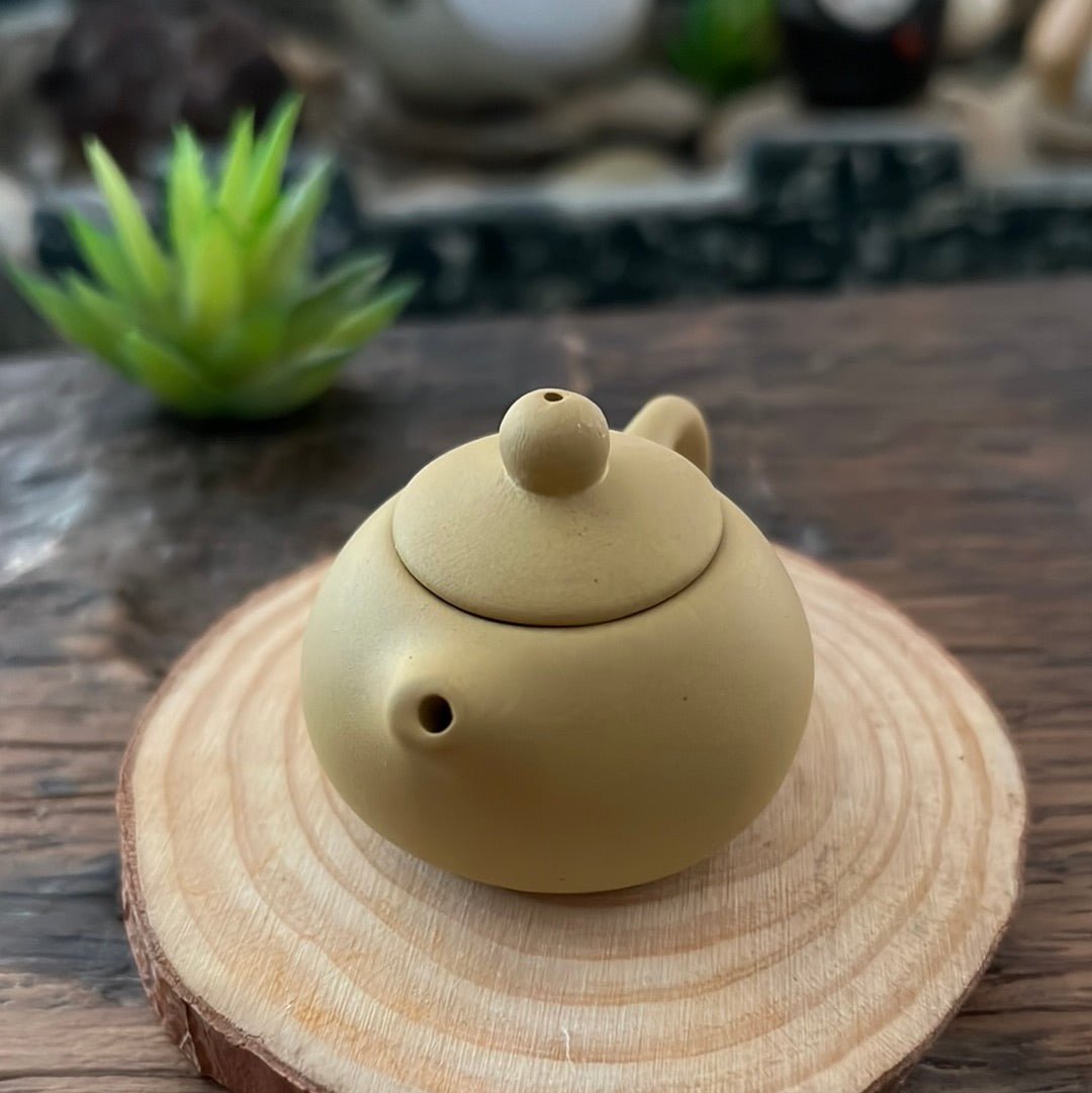 Yixing Clay Mini Teapot Tea Pet - Tea and Whisk