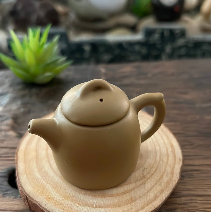 Yixing Clay Mini Teapot Tea Pet - Tea and Whisk