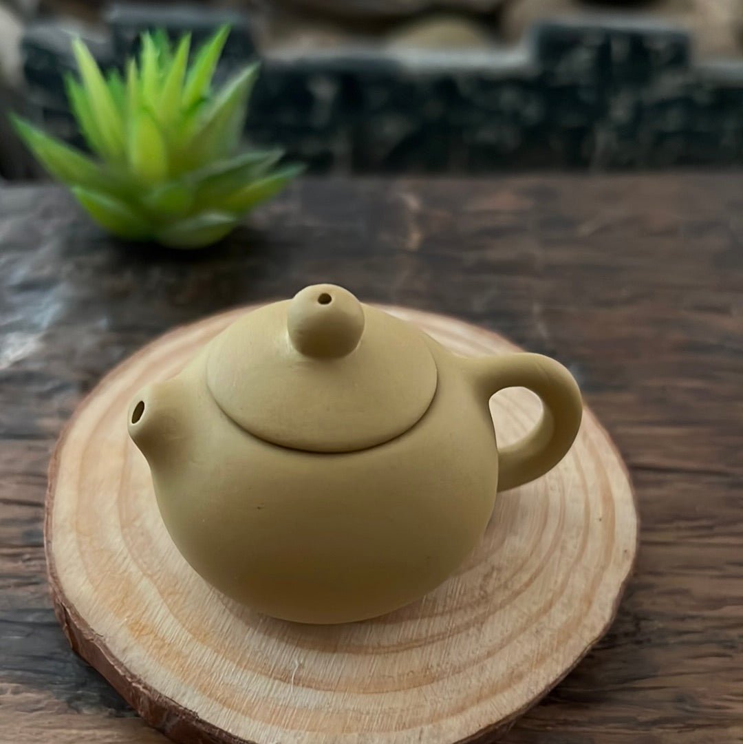 Yixing Clay Mini Teapot Tea Pet - Tea and Whisk