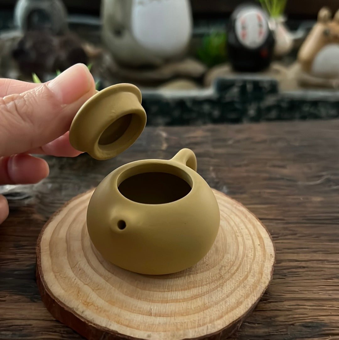 Yixing Clay Mini Teapot Tea Pet - Tea and Whisk